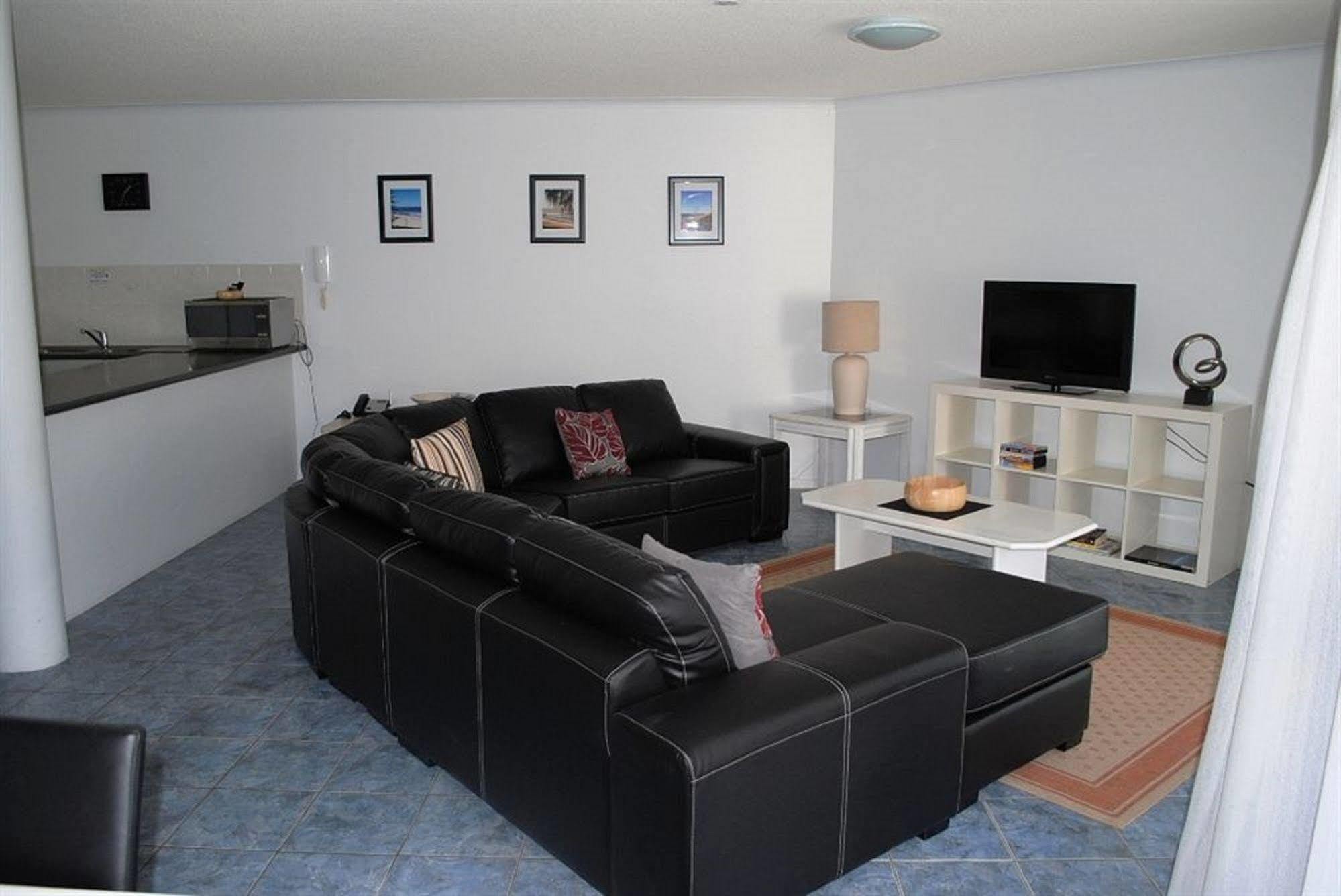 Surfside On The Beach Buddina Exterior photo