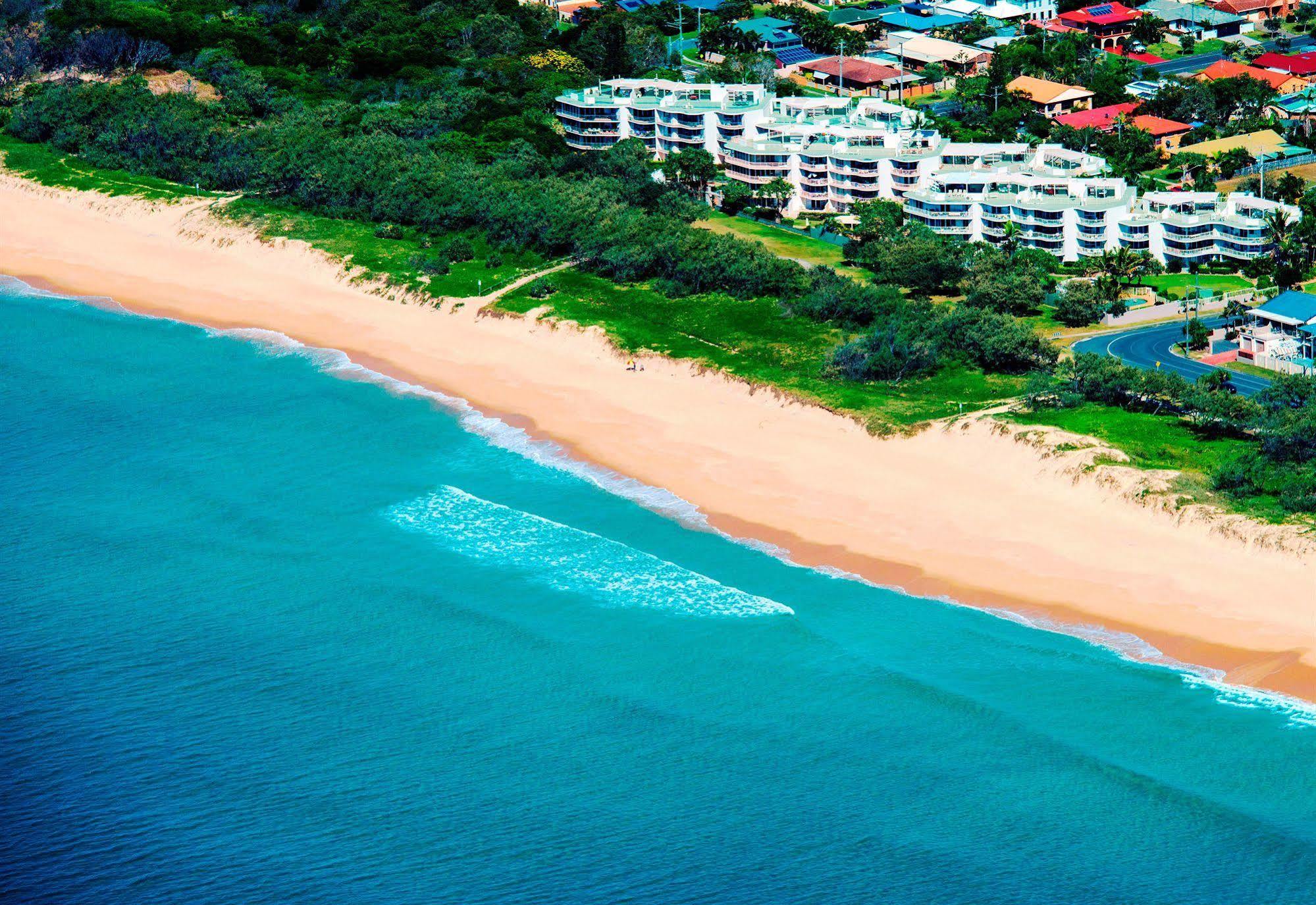 Surfside On The Beach Buddina Exterior photo