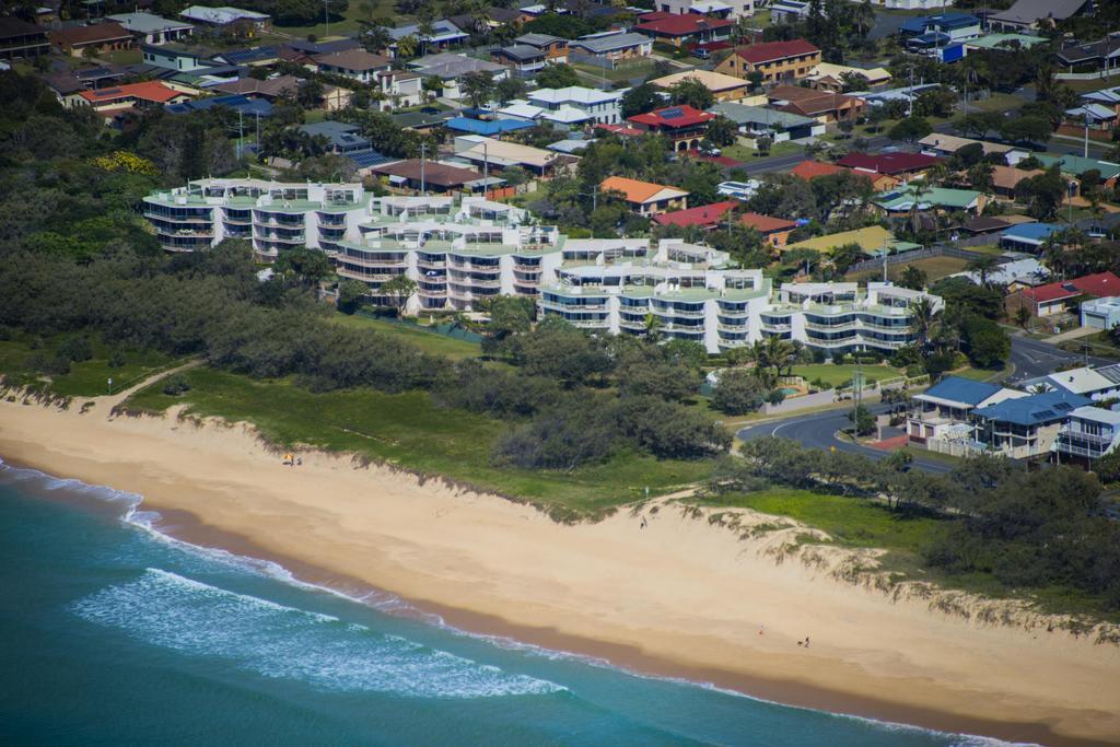 Surfside On The Beach Buddina Exterior photo